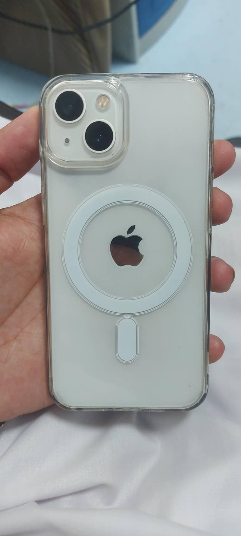 Apple iPhone 13 0