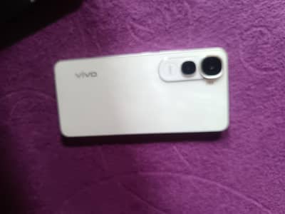 Vivo y400