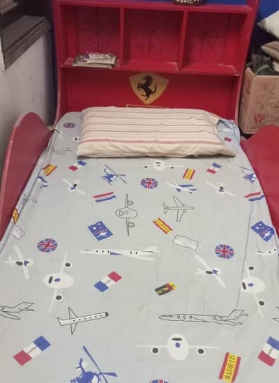 Used Kids Beds single beds with mattress (02 nos)