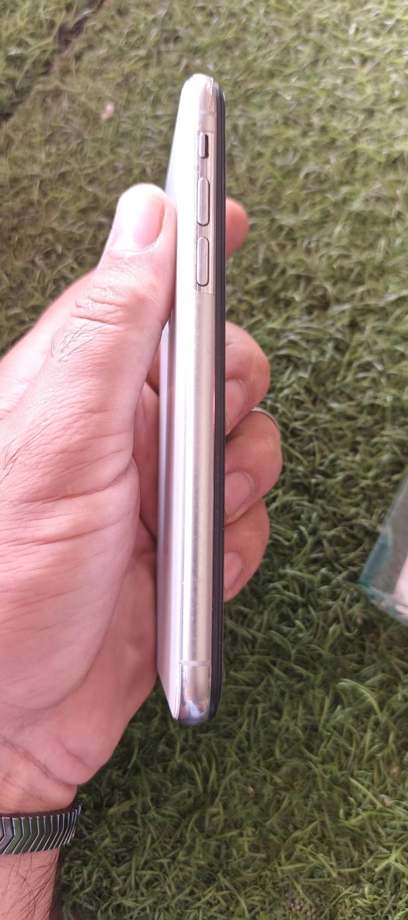 Apple iPhone X 4