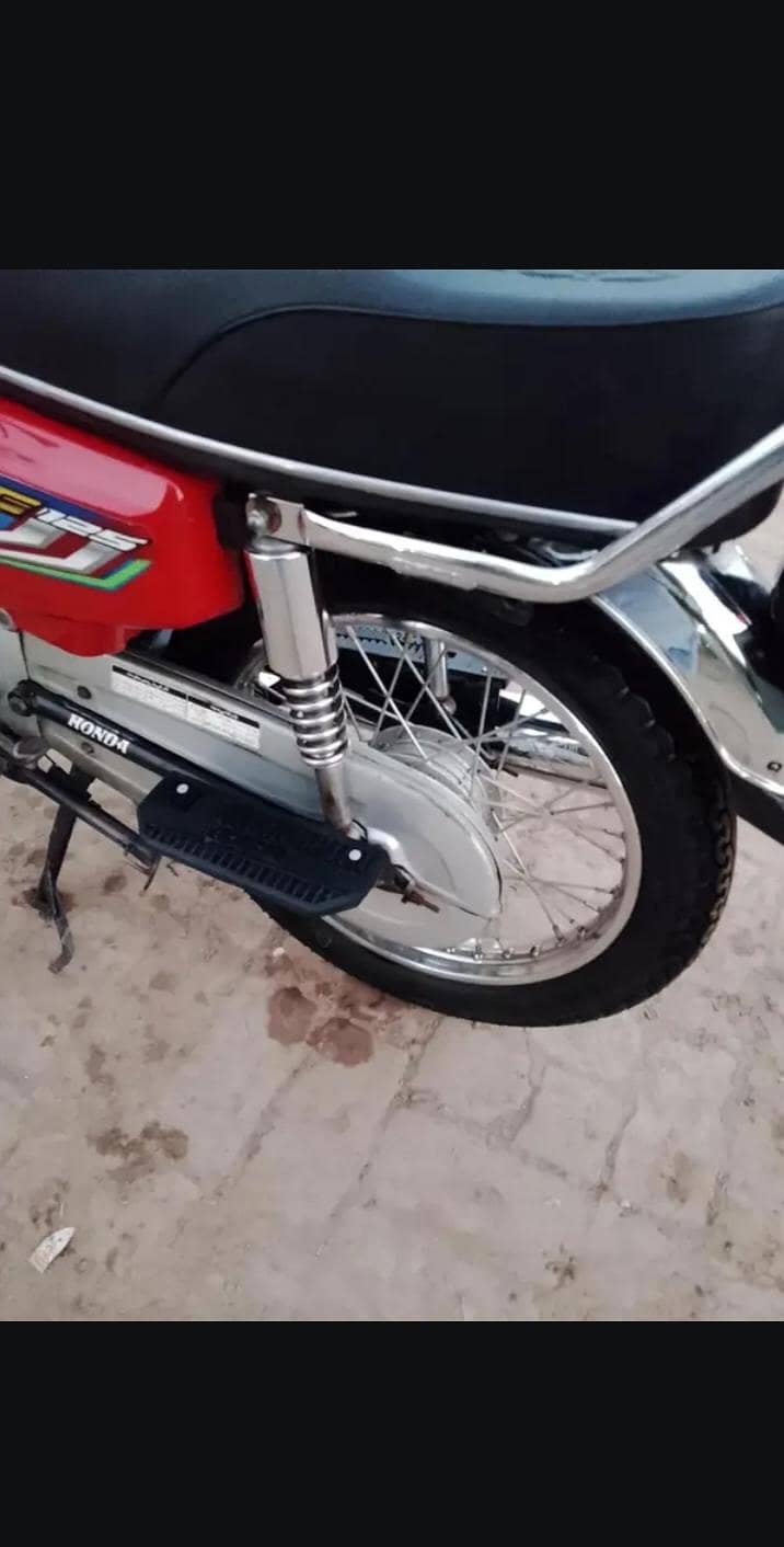 CG 125 4