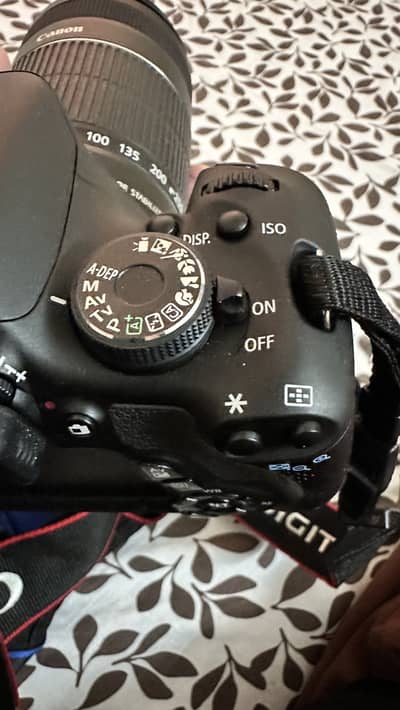 New Canon 600D with Lens EFS 55-250mm