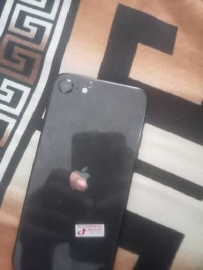 Apple iPhone SE