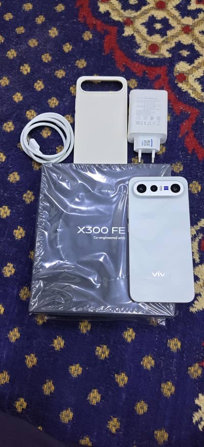 Vivo X300 FE
