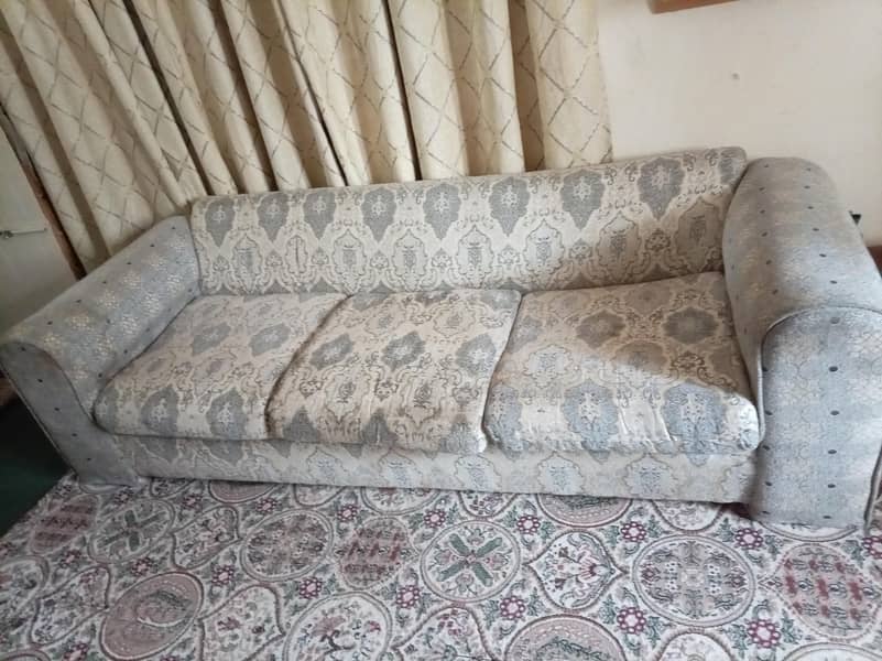 5 seater sofa 0