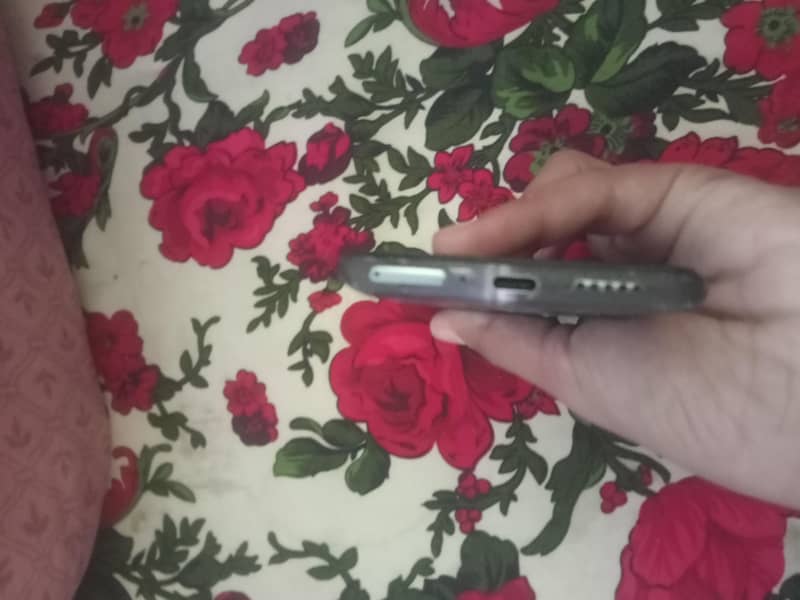 One Plus 7T 3