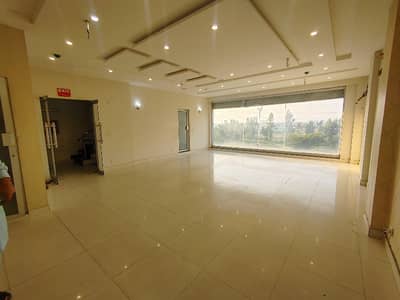 8 MARLA BRAND NEW FLOOR FOR RENT IN DHA PHASE 6 ON HOT LOCATION