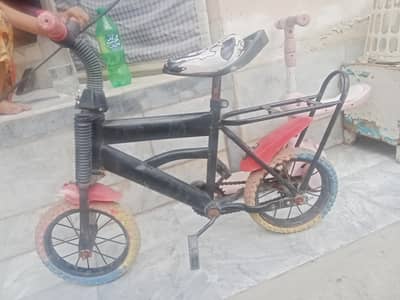 price very low the cycle condition is good 7-9 years sab Chala sakte
