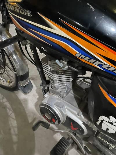 Honda 125 Black