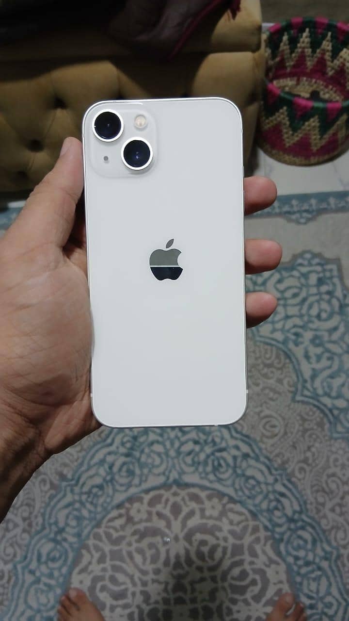Apple iPhone 13 0