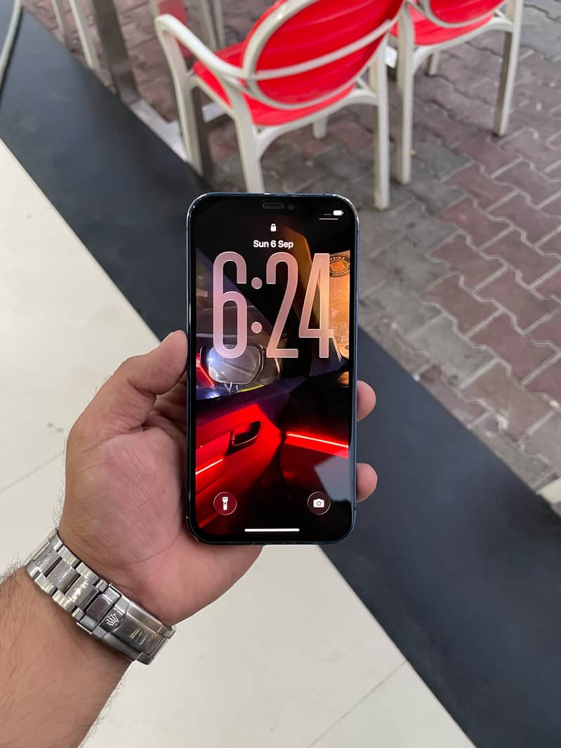 Apple iPhone 12 0