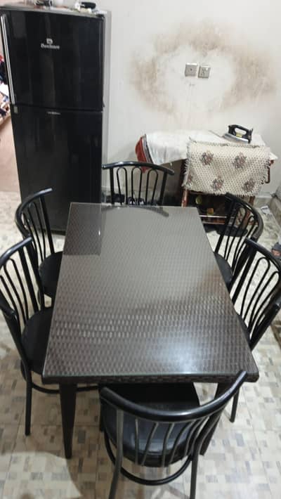 IRON DINNING TABLE 6 Seater