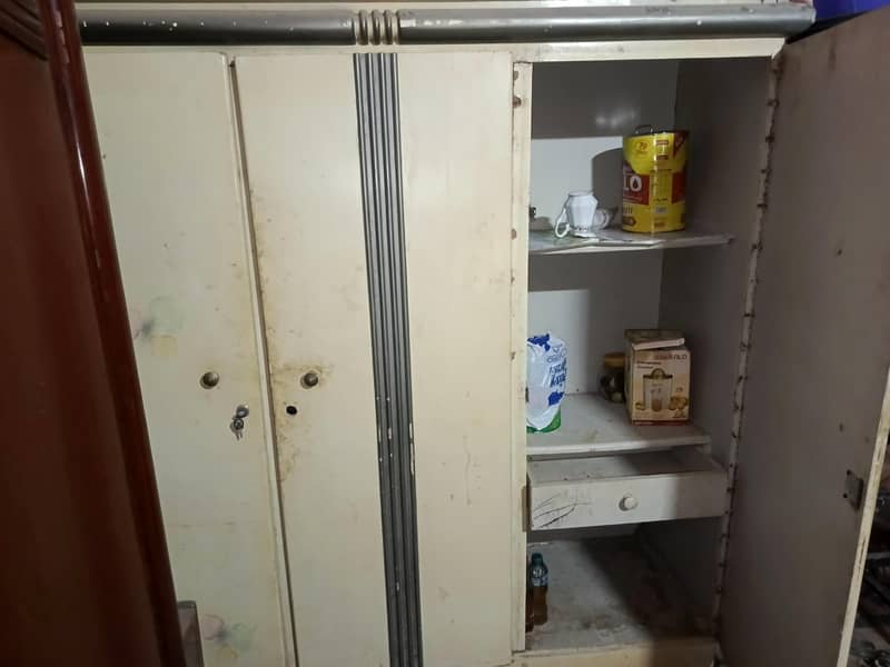 almari aur dressing table 5