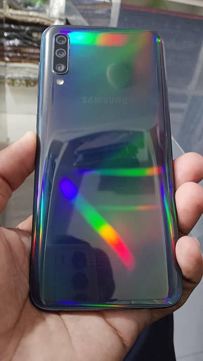 Samsung Mobile A50