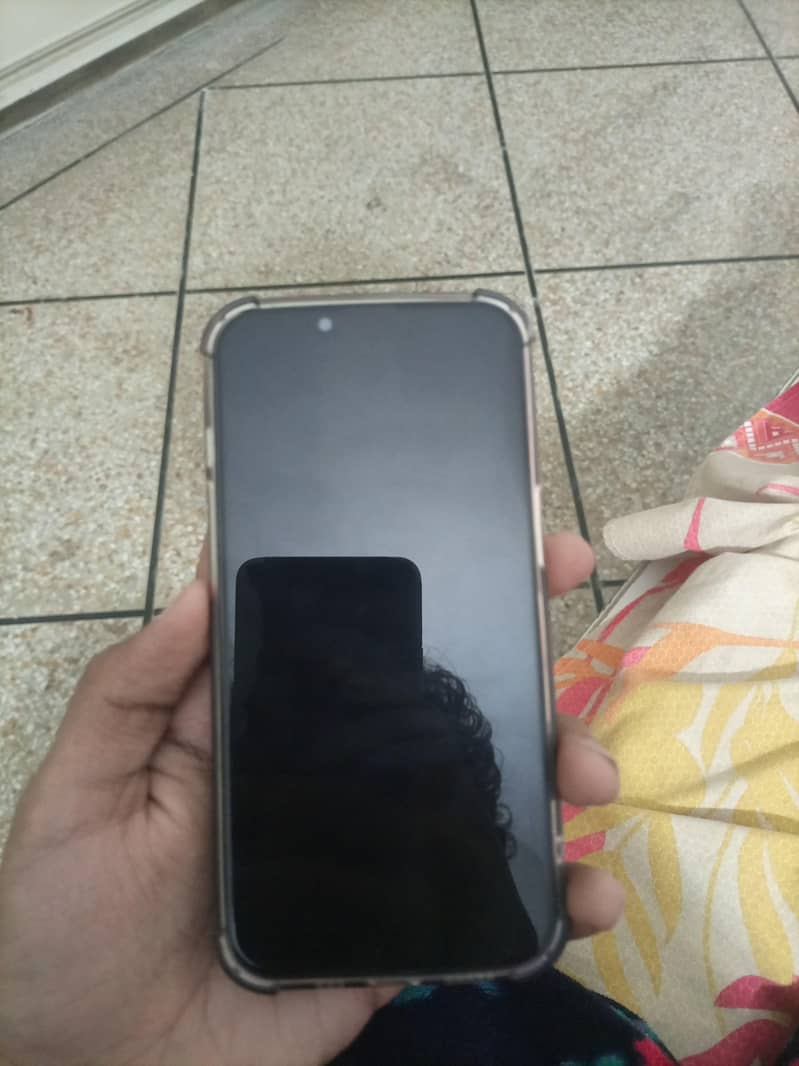 Apple iPhone 13 4