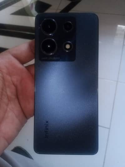 Infinix Note 30