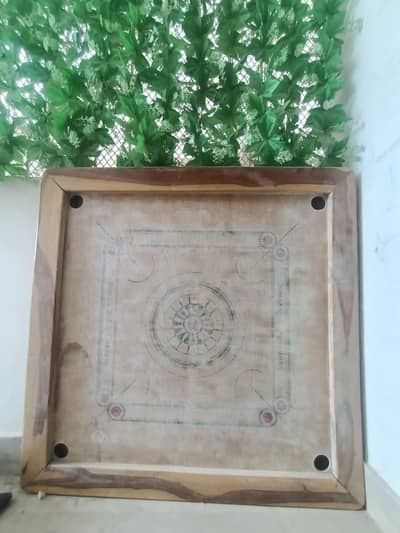 carrom board