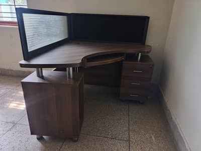 urgent for sale 2 brand new tables