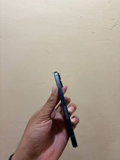 Apple iPhone 14
