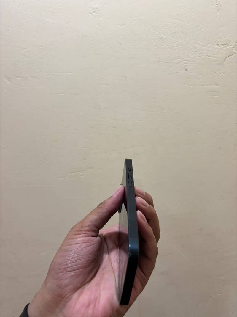 Apple iPhone 14 1