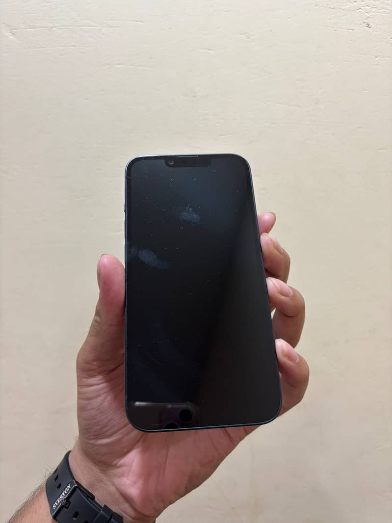 Apple iPhone 14 3