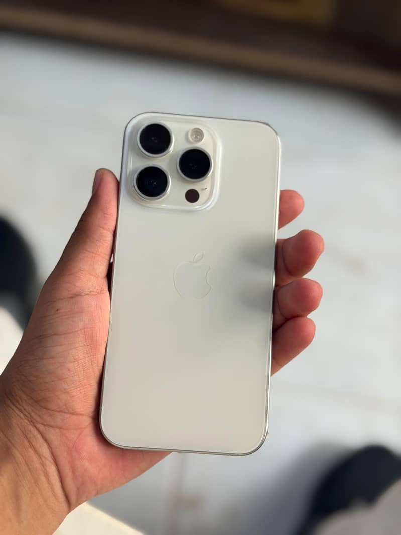 Apple iPhone 15 Pro 1