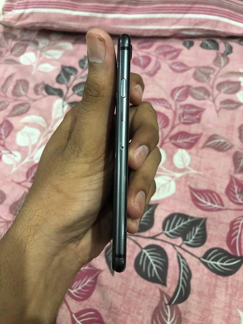 Apple iPhone 8 2