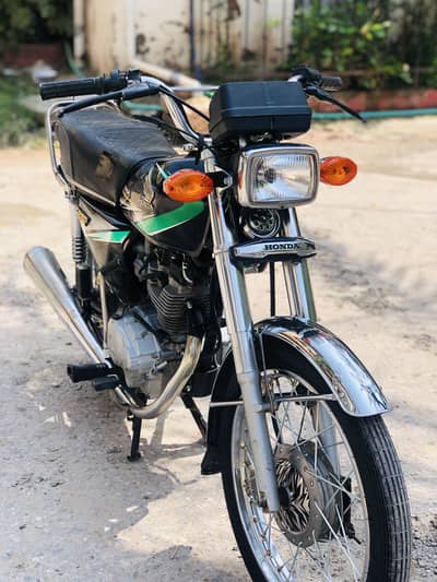 Honda CG-125 (Model 2014) Total Genuine