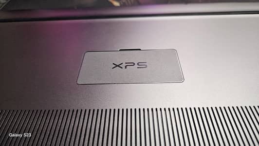 Dell XPS 15 9560 | Core i7 7th Gen HQ |  4GB GTX 1050