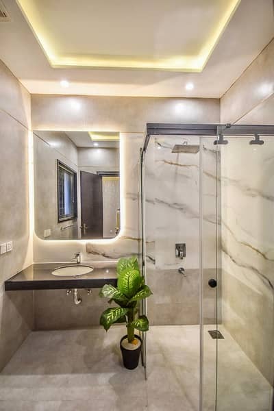 One kanal PortionRent In Bahria Town Lahore | Prime Location