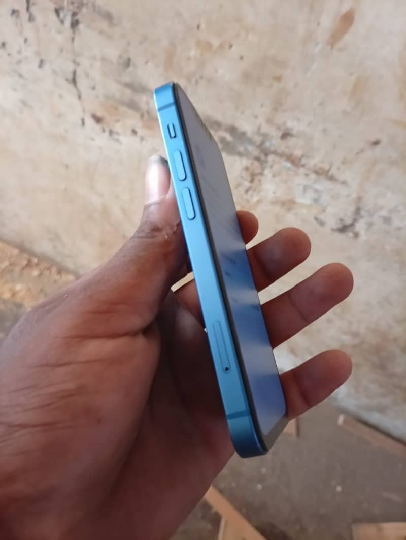Apple iPhone 13 mini 3