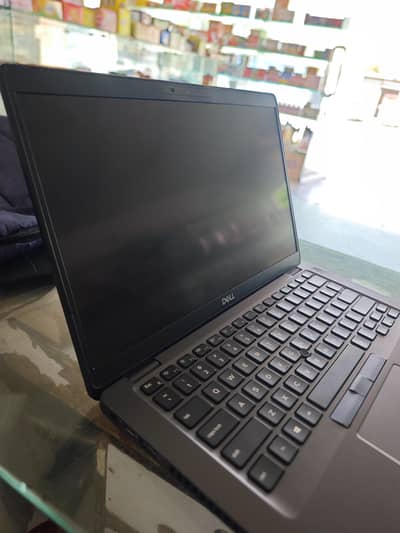 Dell Latitude 5400 – Excellent Condition (8GB / 256GB SSD)