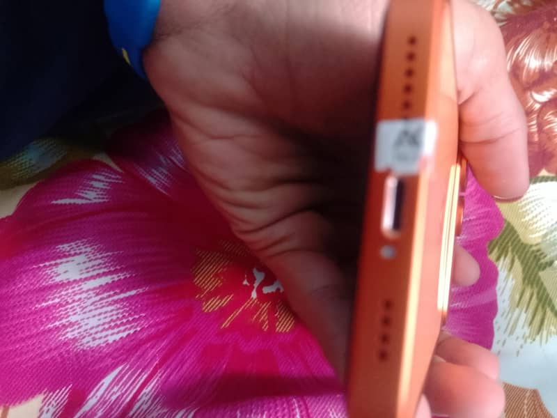 Apple iPhone 11 4