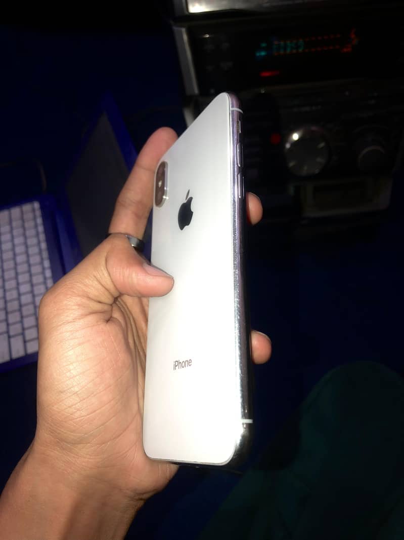 Apple iPhone X 2