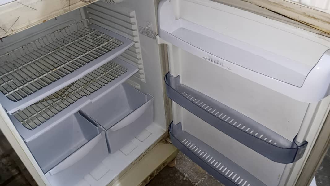 pel fridge 2