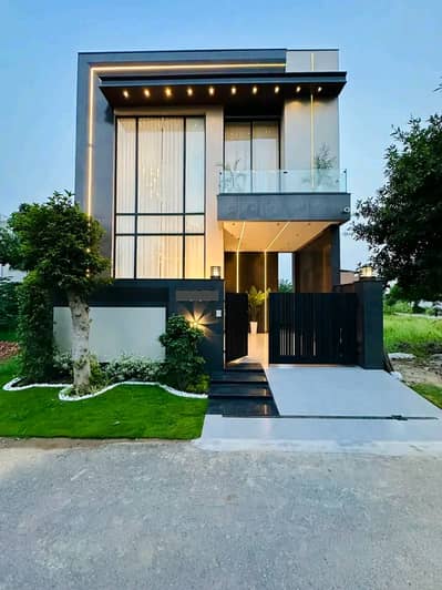 5 Marla Luxury House is Available for Rent in Bahria Town Lahore