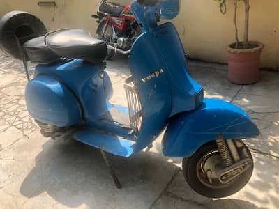 Vintage Vespa Scooter 1981 model for sale