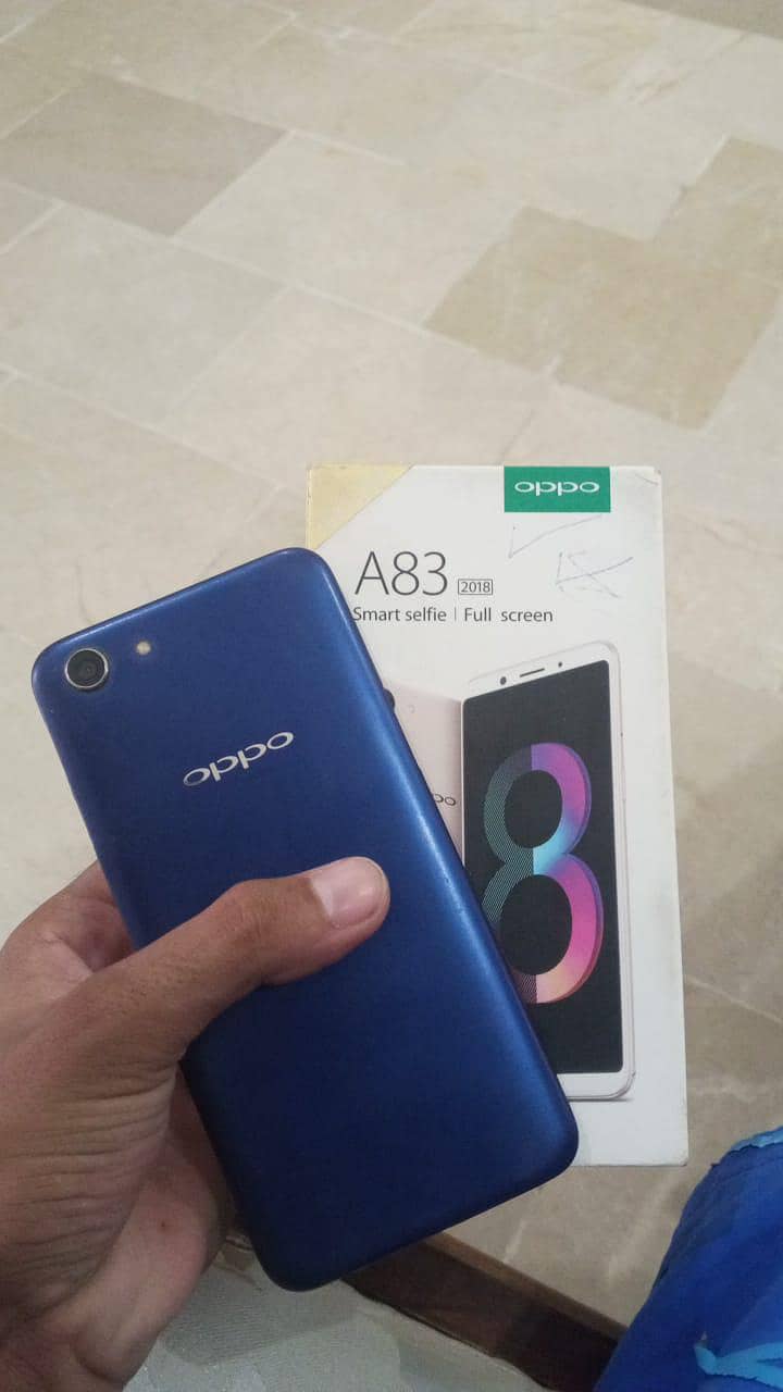OPPO A83 0