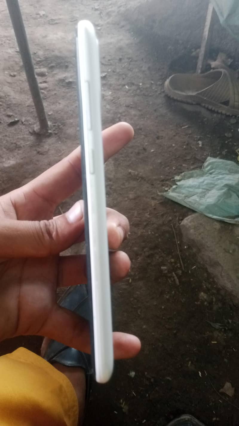 Samsung Mobile A11 2