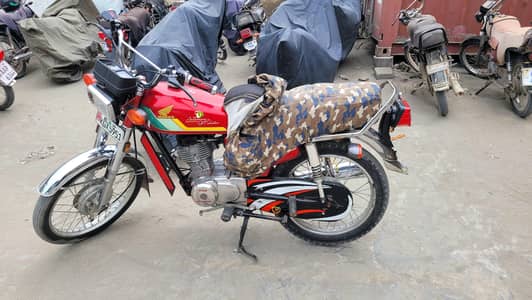 Honda 125, 2013 Model koi kaam nhi just buy and used