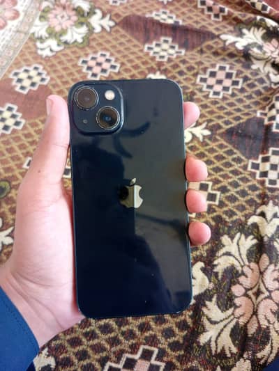 Apple iPhone 13