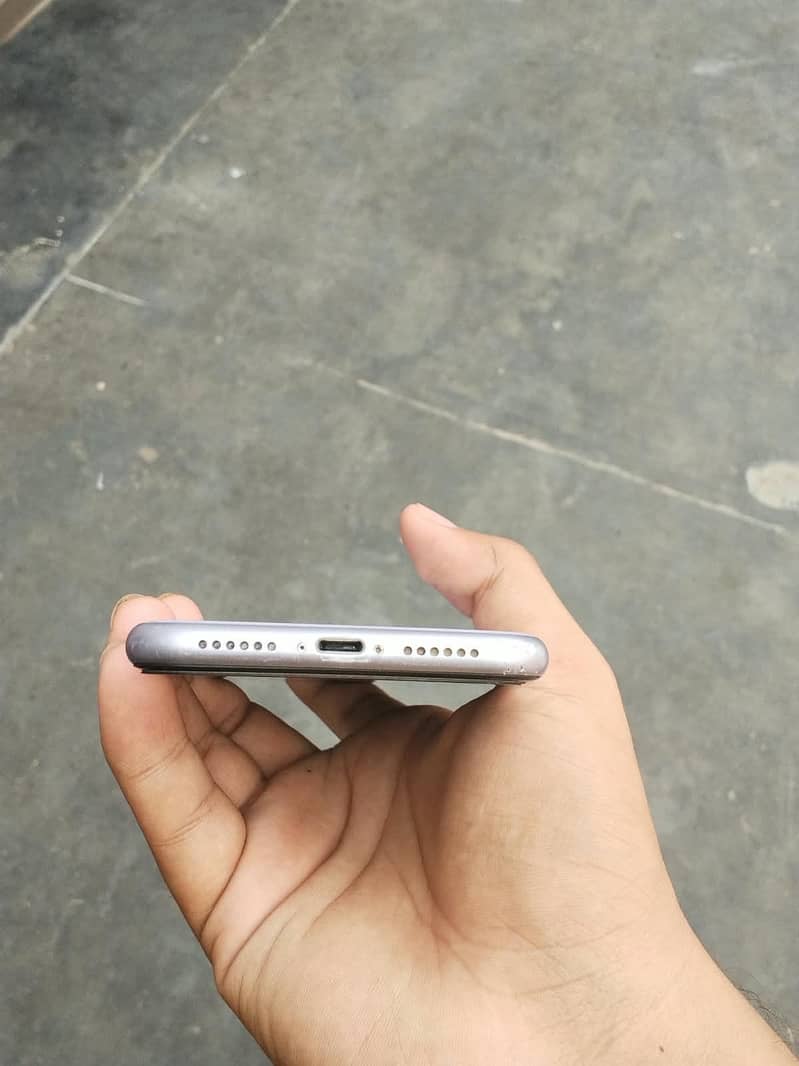 Apple iPhone 11 2