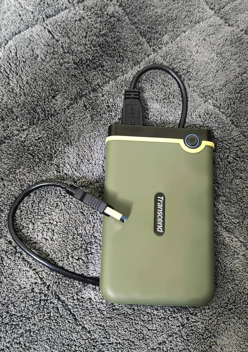1 TB EXTERNAL HARDDRIVE 0