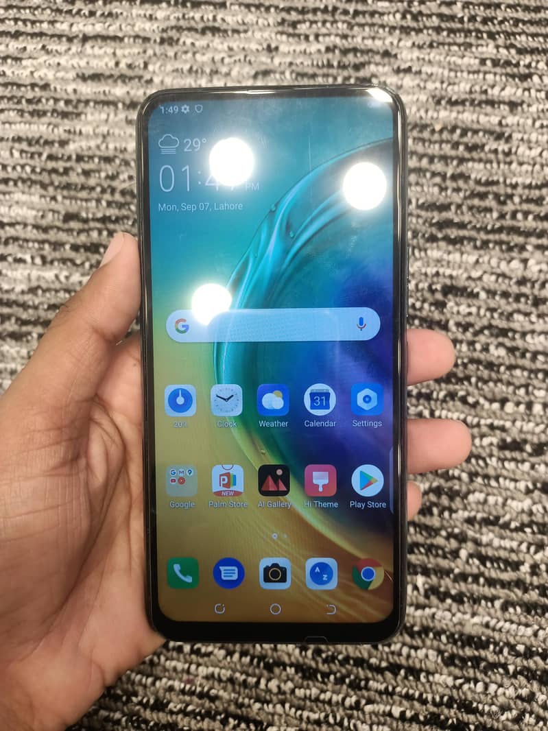 Tecno CAMON 15 Pro 8