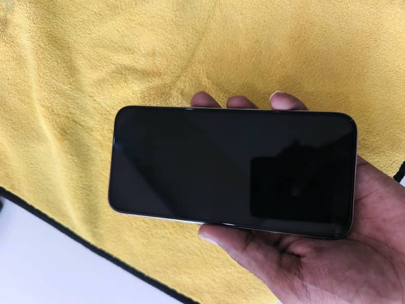 Apple iPhone 15 Pro Max 2
