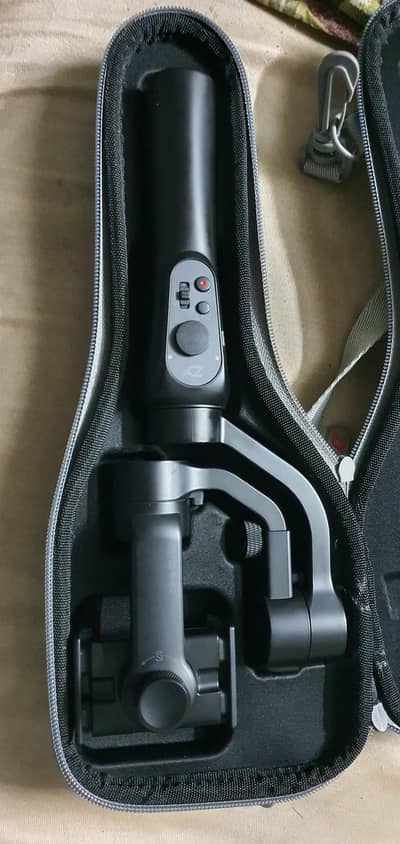 ZHIYUN Smooth-Q 3-Axis Handheld Smartphone Gimbal Stabilizer - Black