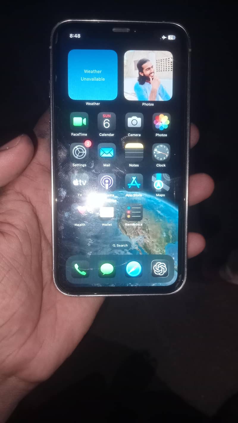 Apple iPhone XR 0