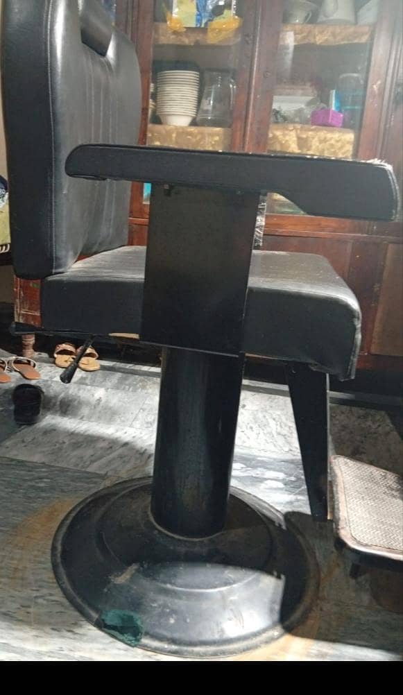 poler chair 1