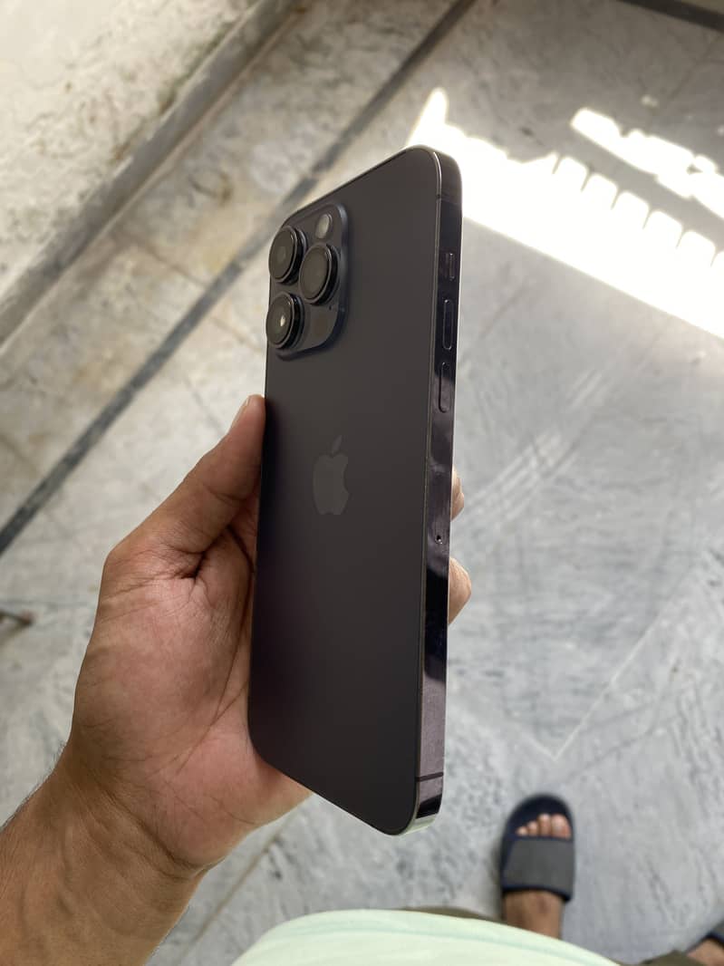 Apple iPhone 14 Pro Max 3