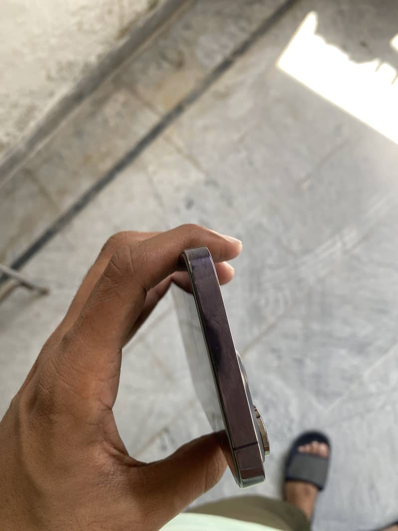 Apple iPhone 14 Pro Max 5
